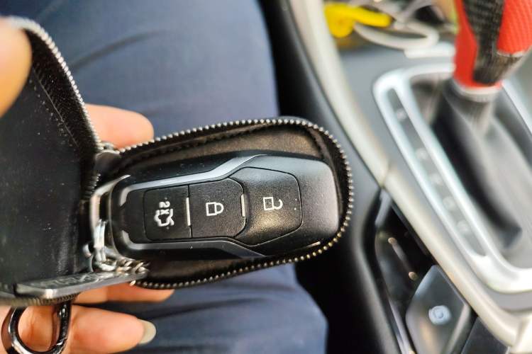 Used Ford Mondeo 2013 2.0L GTDi 200 Luxury Model
