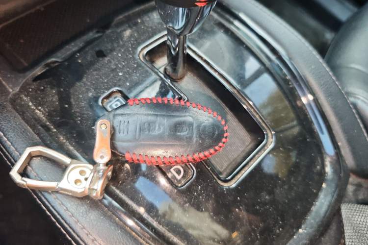 Used Nissan X-Trail 2015 2.0L CVT Comfort MAX Edition 2WD Vehicle Key