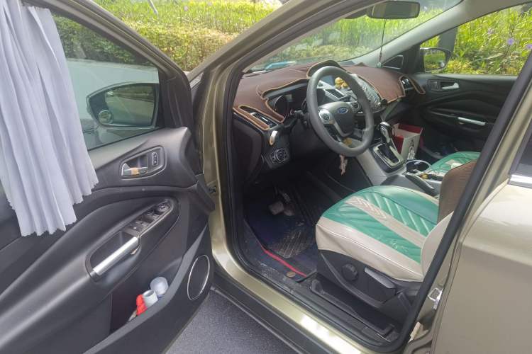 Used Ford Kuga 2013 1.6L GTDi Two-Wheel-Drive Trend Model