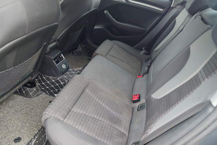 Used Audi A3 2020 Limousine 40 TFSI Sporty Version China VI Left Rear Seat