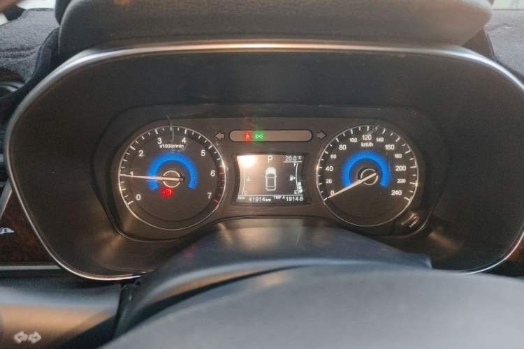 Used Dongfeng Fengon 580 2017 1.5T CVT Smart Style Model Instrument Cluster