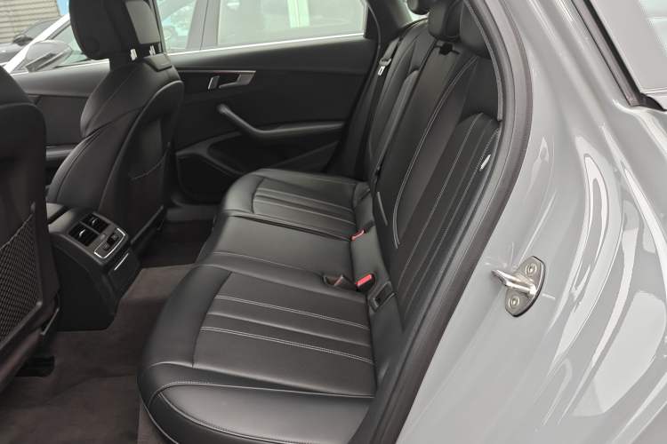 Used Audi A4L 2024 40 TFSI Luxury Dynamic Edition
