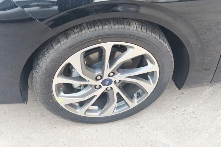 Used Ford Mondeo 2025 2.0T EcoBoost Ultimate Edition