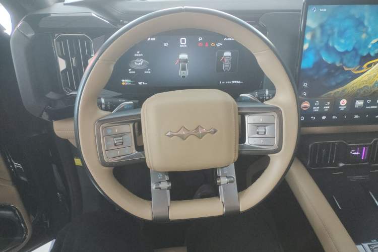 Used Formula Leopard 8 2025 Smart & Brave Flagship Edition 7 Seats Steering Wheel