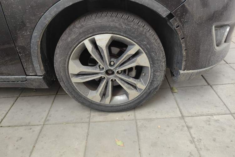 Used Luxgen U6 SUV 2015 1.8T Fashion Edition Right Front Wheel Hub