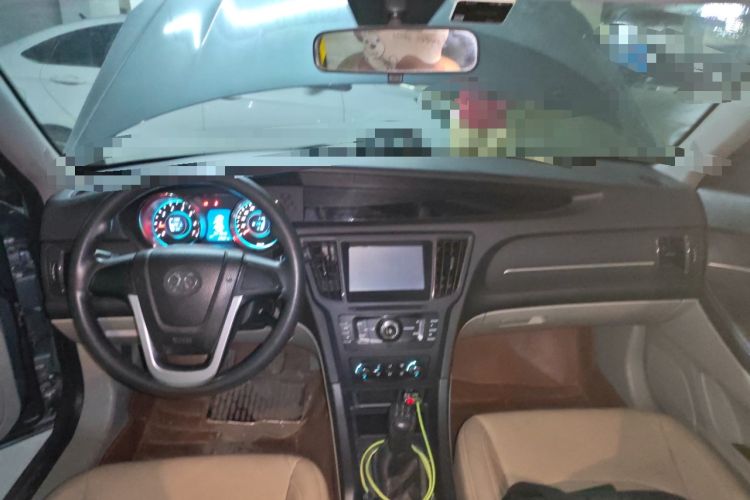 Used BAIC Senova D50 2014 1.5L manual standard version