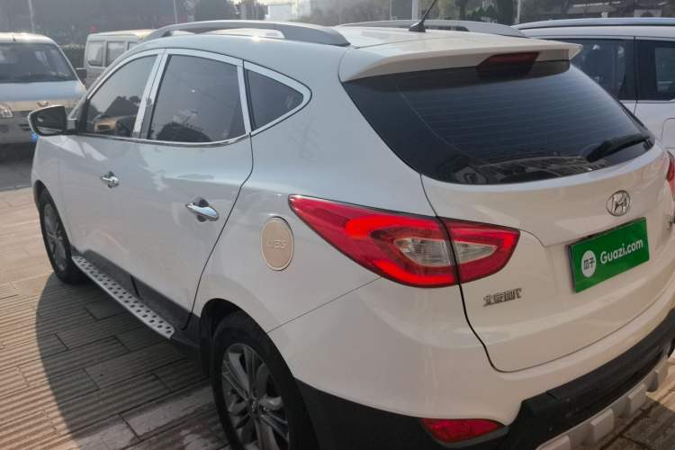 Used Hyundai ix35 2013 2.0L Automatic Two-Wheel Drive Smart GLS China IV Standard
