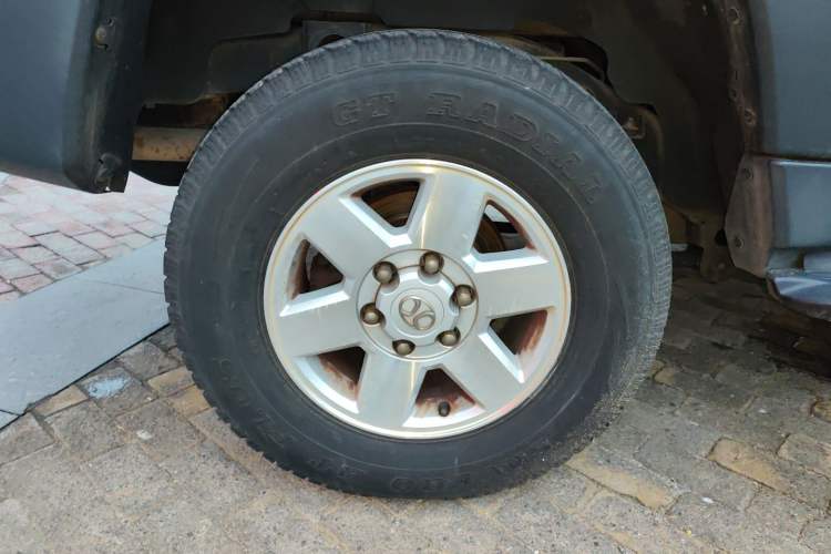 Used BAIC Off-Road BJ40 2016 40L 2.0T Manual Two-Wheel Drive Luxury Edition