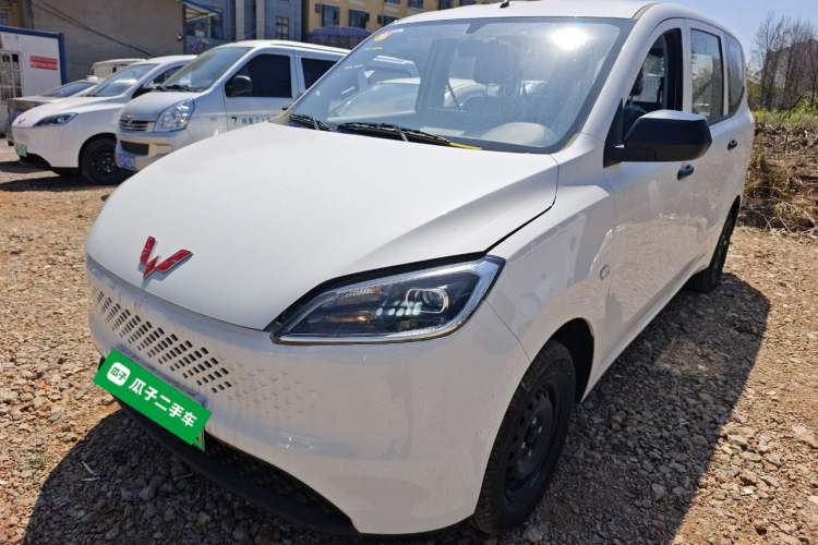 Used Wuling Hongguang New Energy 2025 Extended-Range Hybrid 50 km Standard Version