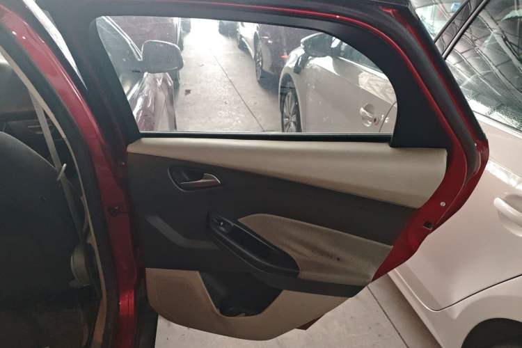 Used Ford Focus 2012 Sedan 1.6L Automatic Comfort Model