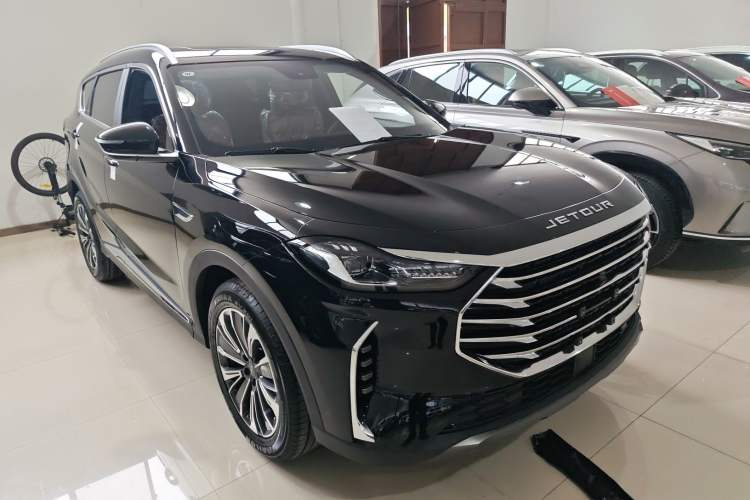 Used JETOUR X70 PLUS 2025 Model 1.5T CVT Enjoyment Edition 7-Seater Front Right 45 Deg