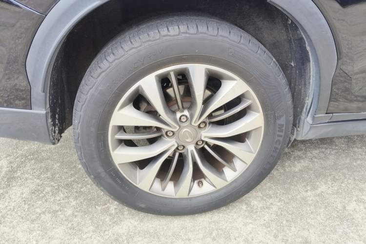 Used GAC Trumpchi GS8 2017 320T Two-Wheel Drive Luxury Smart Connectivity Version (7 Seats) Right Rear Wheel Hub