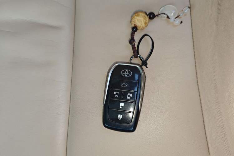 Used Toyota Previa 2012 2.4L 7-Seater Luxury Edition