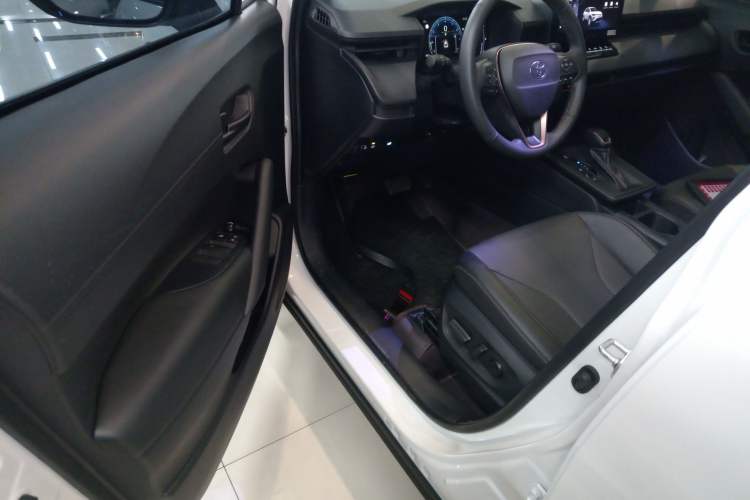 Used Toyota Corolla Cross 2026 Model 2.0L Elite Edition
