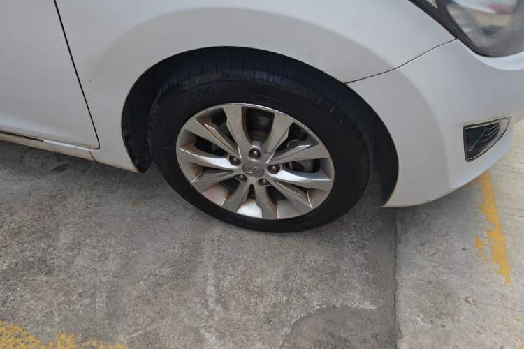 Used Hyundai Elantra (5th Generation / Langdong) 2016 1.6L Automatic Prestige Model
