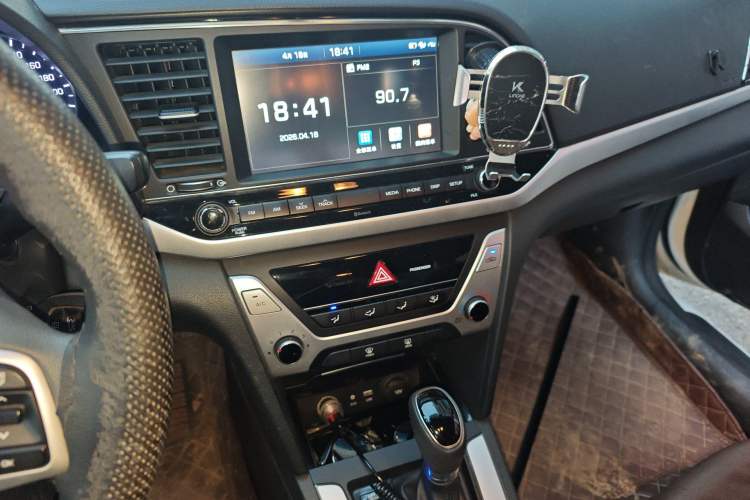 Used Hyundai Elantra (6th Generation / Lingdong) 2016 1.6L Automatic ZhiXuan – Elite Version
