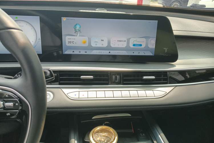 Used Chery Tiggo 8 PRO 2025 290T Two-Wheel-Drive Luxury Edition Audio And AC Panel