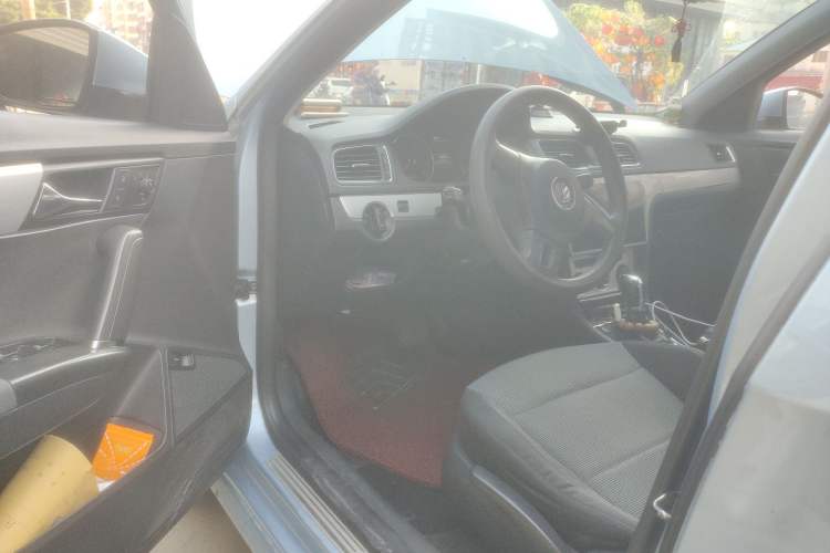 Used Volkswagen Lavida 2014 1.4 TSI DSG BlueMotion Technology Version