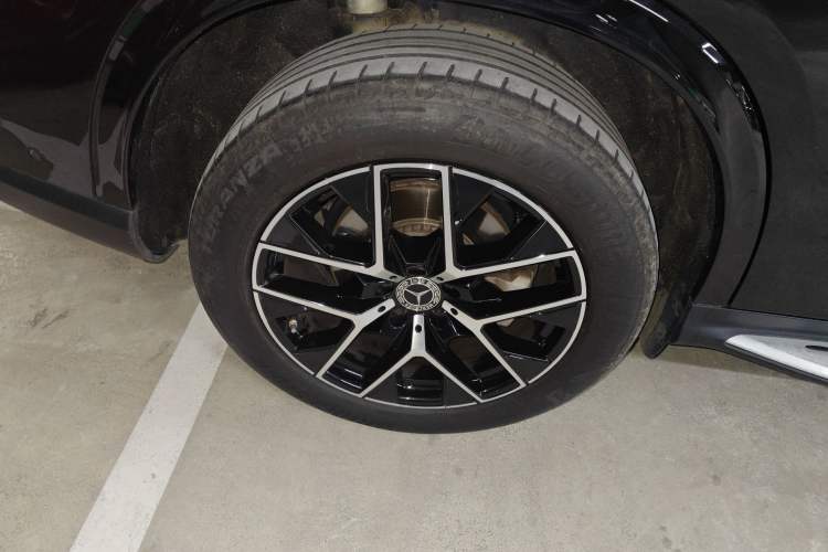 Used Mercedes-Benz GLC 2023 GLC 260 L 4MATIC Luxury 7-Seater Right Rear Wheel Hub