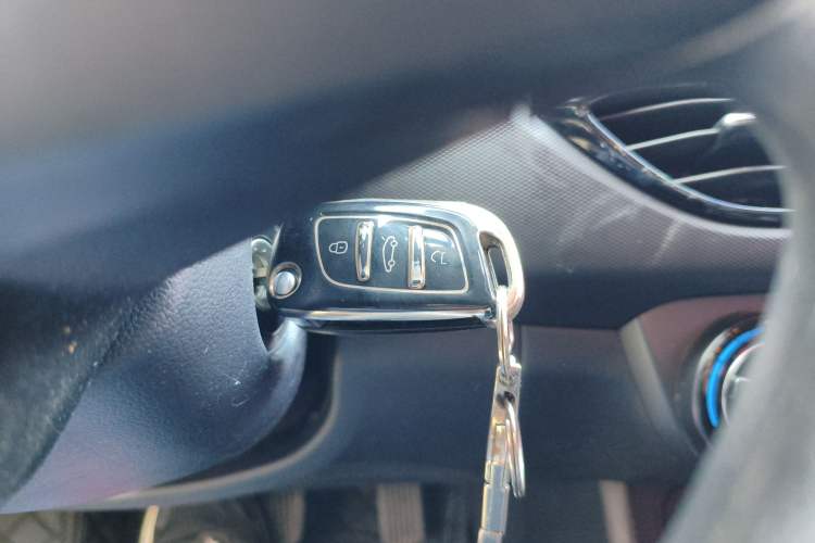 Used Hyundai Celesta 2018 1.6L Automatic GL Enjoyment Version China V Standard