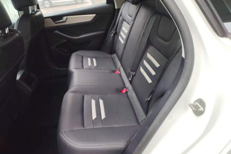 Used BYD Qin Pro 2019 Super Edition 1.5TI Automatic Smart Connect Dynamic Model China VI Standard
