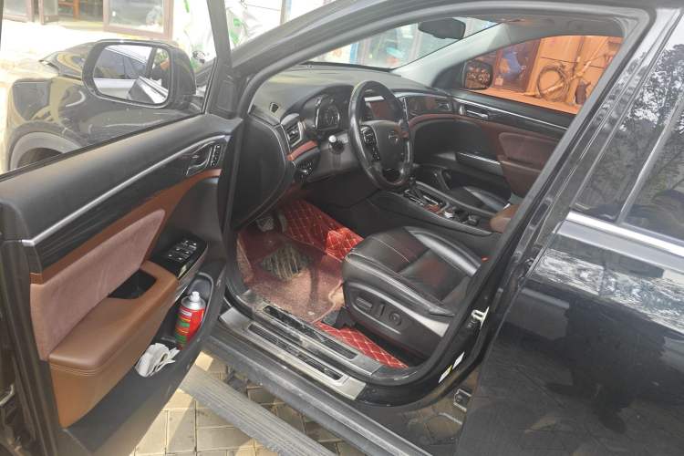 Used GAC Trumpchi GS8 2017 320T Four-Wheel Drive Luxury Smart Connectivity Version (7 Seats)