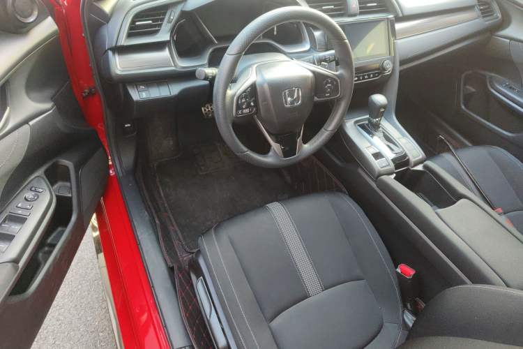 Used Honda Civic 2021 HATCHBACK 220TURBO CVT Trendy Cool Edition