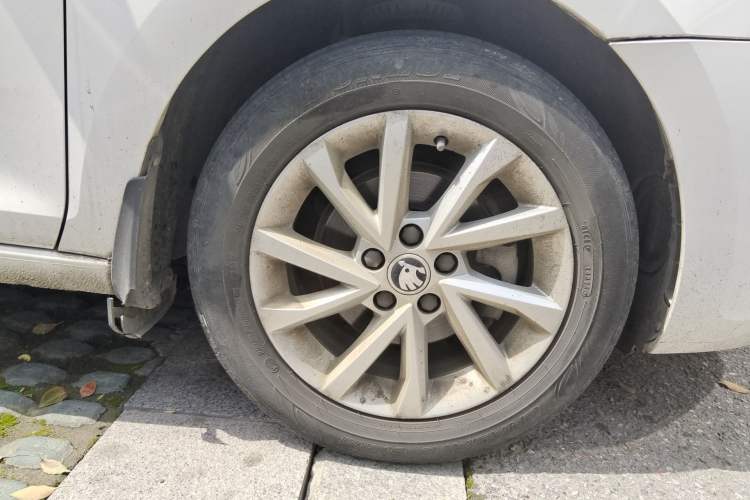 Used Skoda Rapid 2020 1.5L Automatic Standard Edition Exterior 7