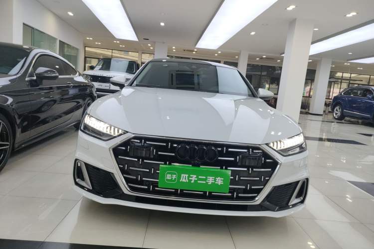 Used Audi A7L 2024 45TFSI S-line Dream-Building Edition Flow Crystal Package
