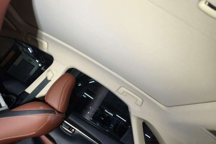 Used Lexus NX 2015 300h All-Wheel-Drive Fēngzhì Edition