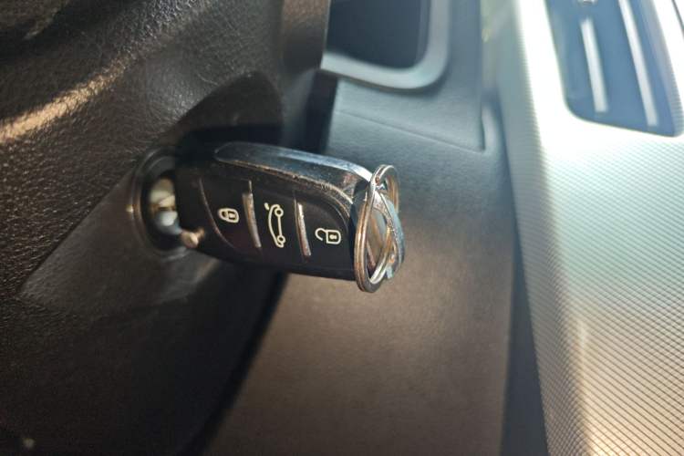 Used Luxgen U6 SUV 2015 1.8T Enhanced Charm Edition