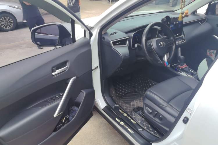 Used Toyota FRONTLANDER 2023 2.0L Smart Electric Hybrid Dual-Engine Luxury Edition