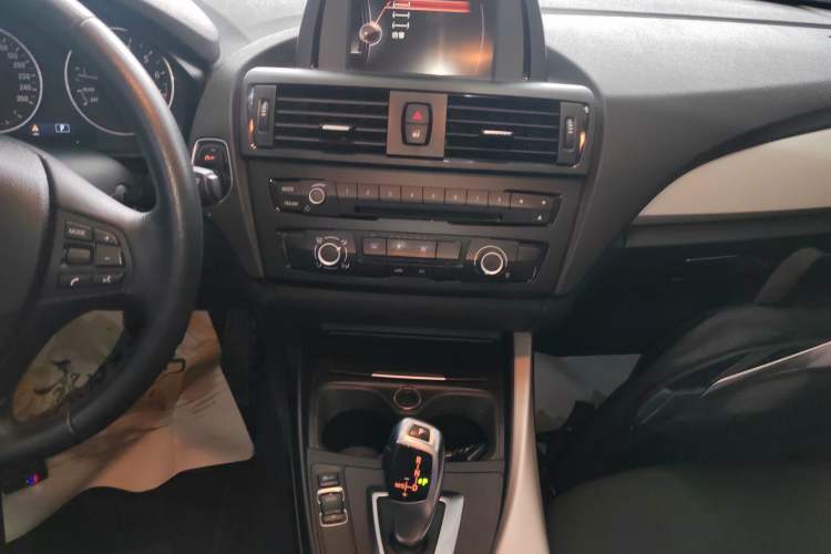 Used BMW 1 Series 2013 Revised 116i Leading Edition Audio And AC Panel