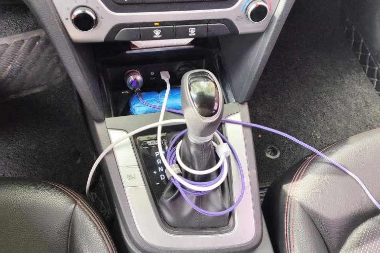 Used Hyundai Elantra (6th Generation / Lingdong) 2016 1.6L Automatic ZhiXuan – Elite Version Gear Lever