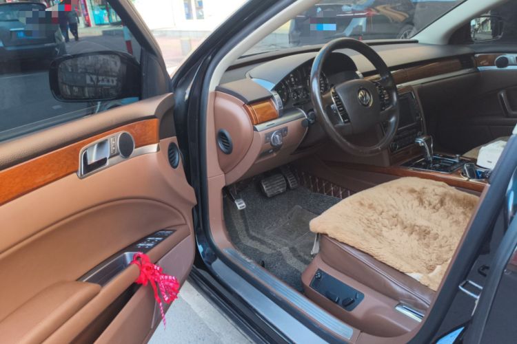 Used Volkswagen Phaeton 2012 3.0L Business Edition Driver Seat