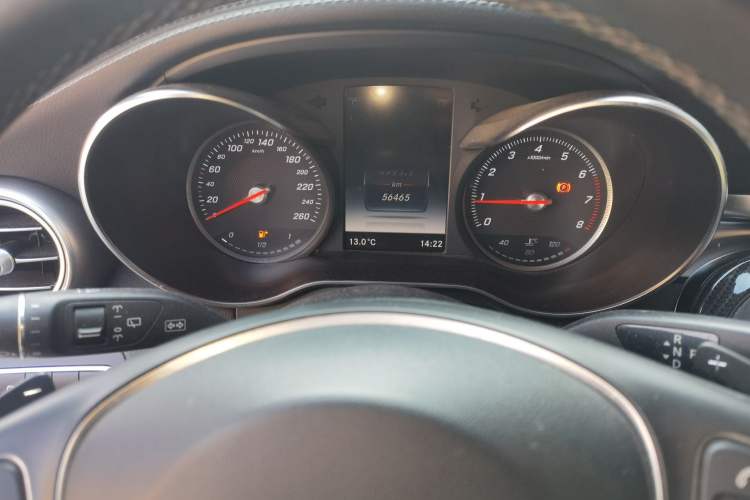 Used Mercedes-Benz GLC 2017 GLC 260 4MATIC Luxury Model