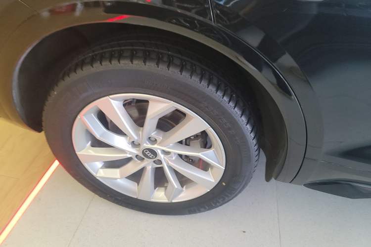 Used Audi Q5L 2022 40T Luxury Dynamic Model
