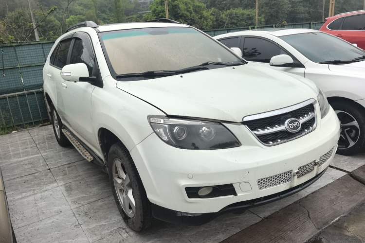 Used BYD S6 2014 2.4L Automatic Prestige 5-Seater
