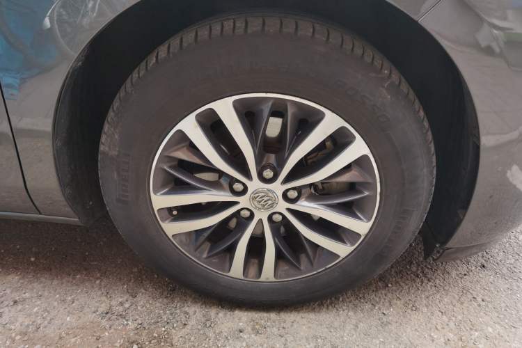 Used Buick GL8 2017 ES 28T Luxury Model China V Standard