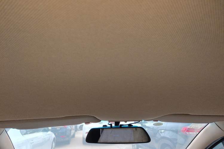 Used Baojun 310W 2017 1.5L Manual Comfort Version China VI Emission Standard Headliner