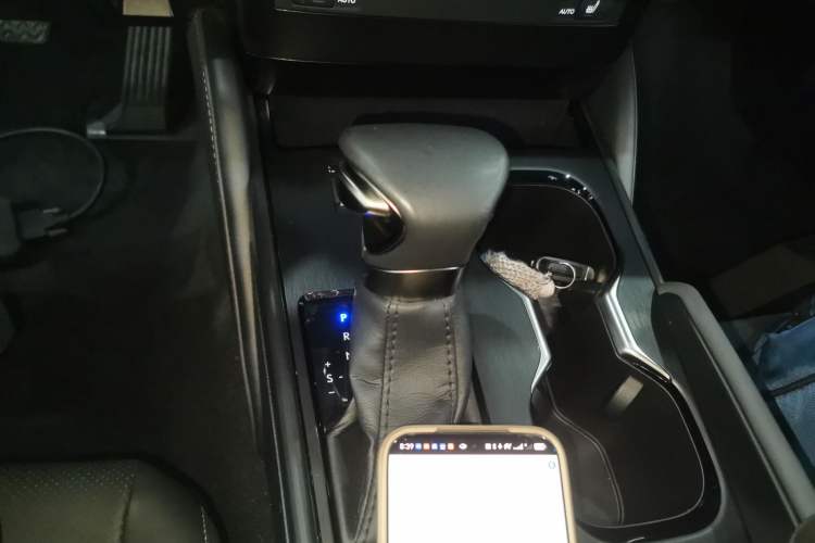 Used Lexus ES 2022 300h Excellence Edition
