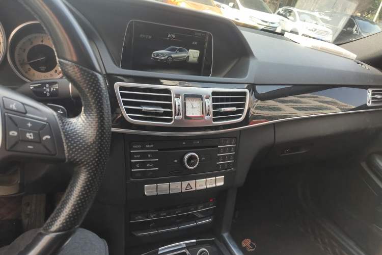 Used Mercedes-Benz E-Class 2015 Facelift E 200 L Sport Edition