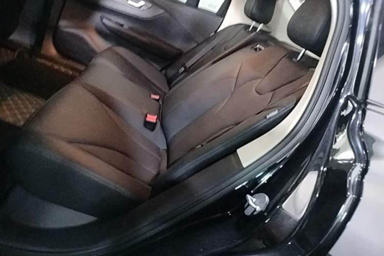 Used Hongqi E-QM5 2022 431 km Charge & Enjoy Edition