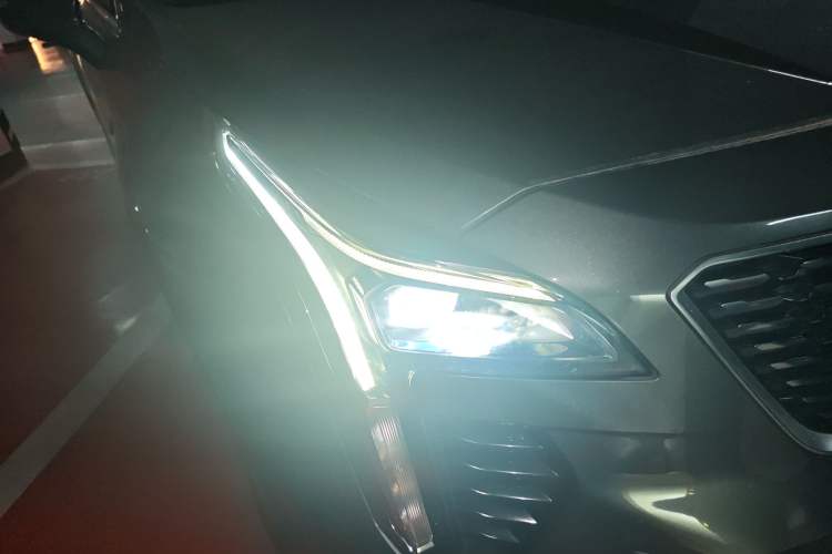 Used Cadillac XT4 2018 28T Two-Wheel Drive Tech Version
