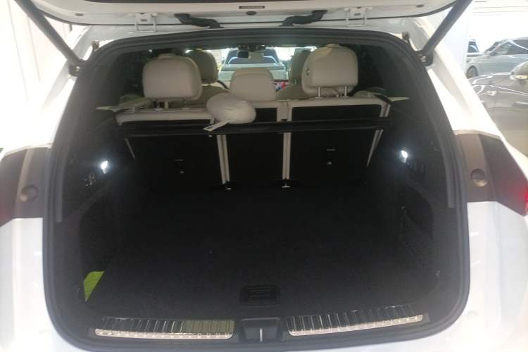 Used Li Auto L7 2023 Pro Model Trunk