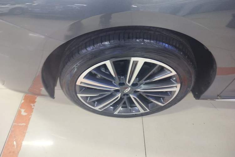 Used Chery Arrizo 8 PRO 2025 Pro 1.6T Luxury Model+ Left Front Wheel Hub