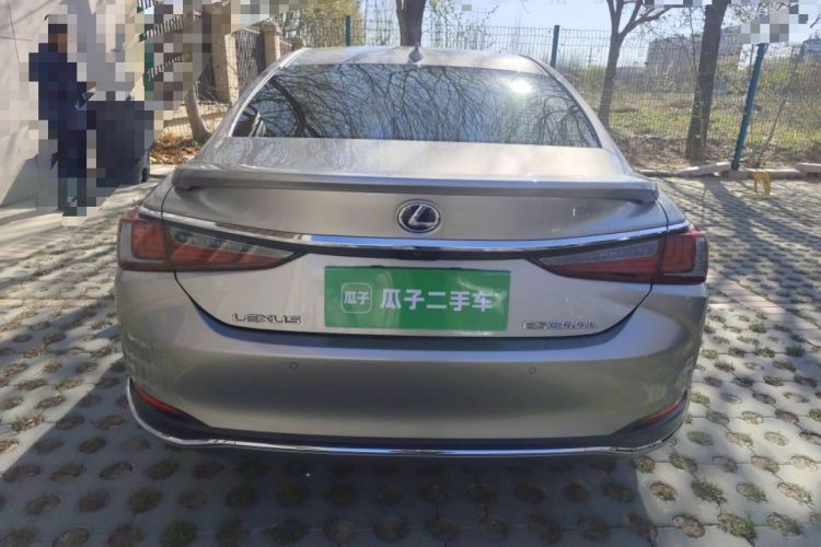 Used Lexus ES 2018 300h Premier Edition China V Standard
