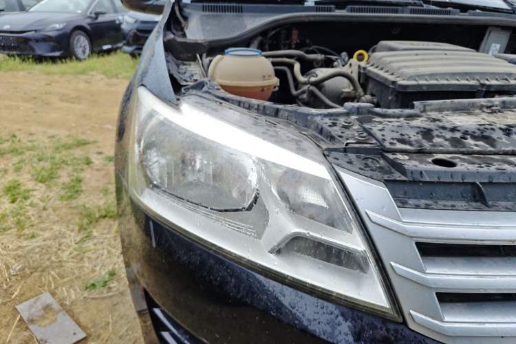 Used Volkswagen Santana 2015 1.6L Manual Fashion Edition