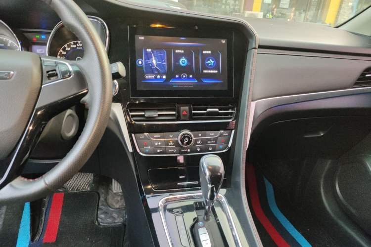 Used Venucia T70 2019 2.0L CVT Enjoy Edition China V Standard
