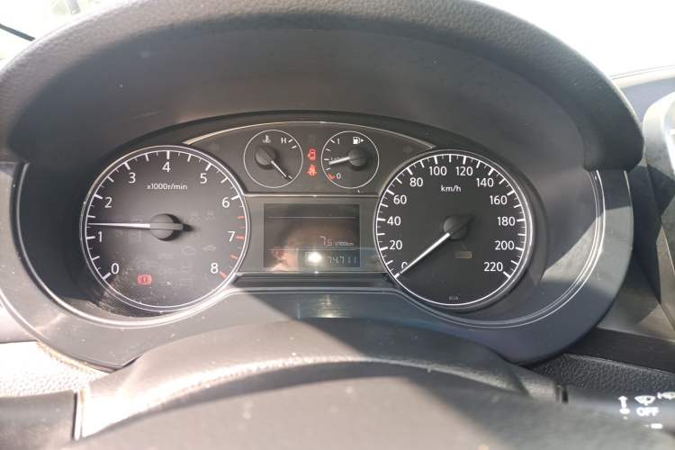 Used Nissan Tiida 2014 1.6L CVT Smart Model